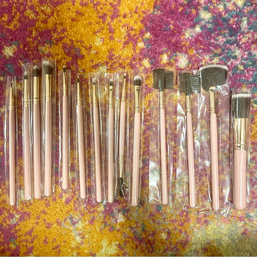 Real Perfection makeup brushes
